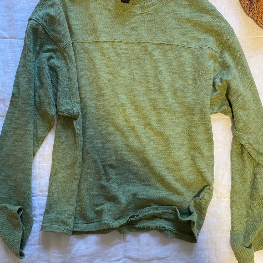 Green Long Sleeve Top